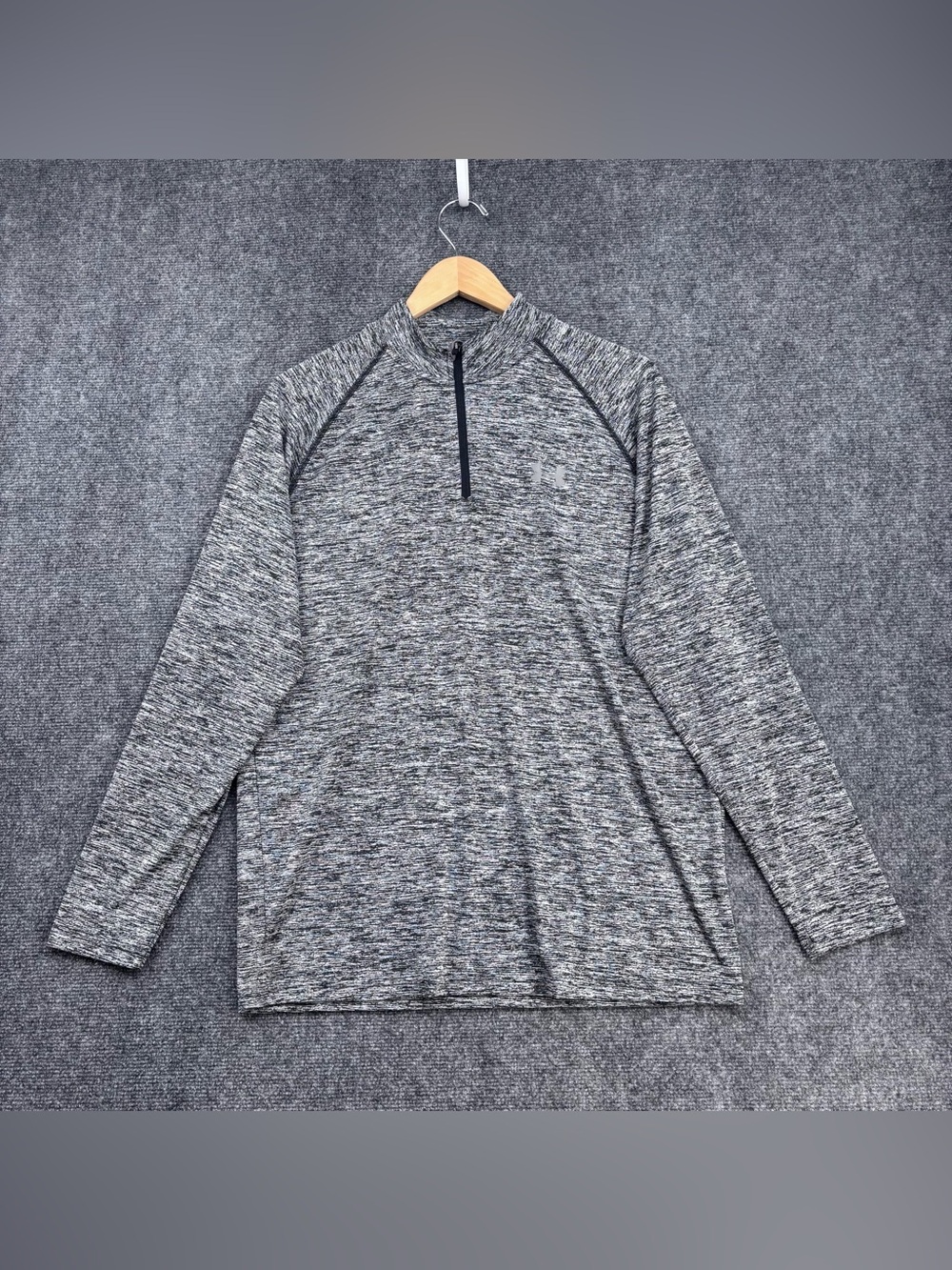 Under Armour Heat Gear Grey Tech 1/4 Zip Base Layer Loose Fit Pullover Men’s M